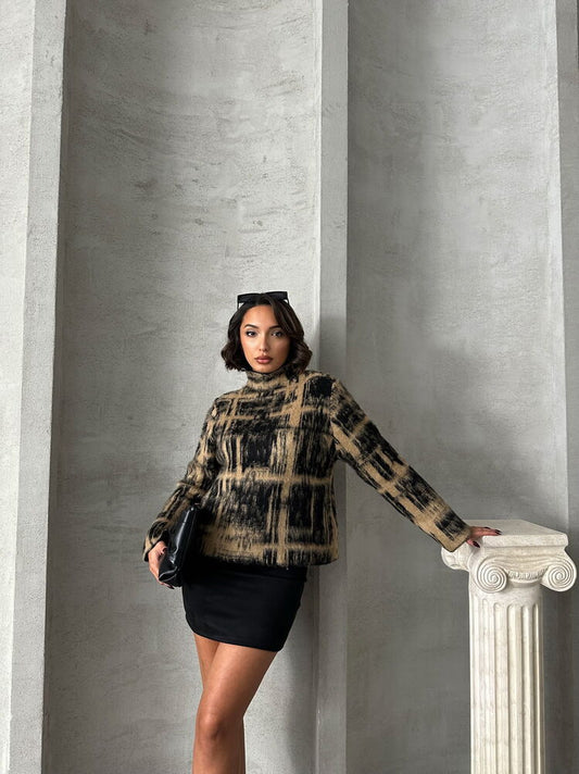 بلوزة قصيرة بتصميم جذاب