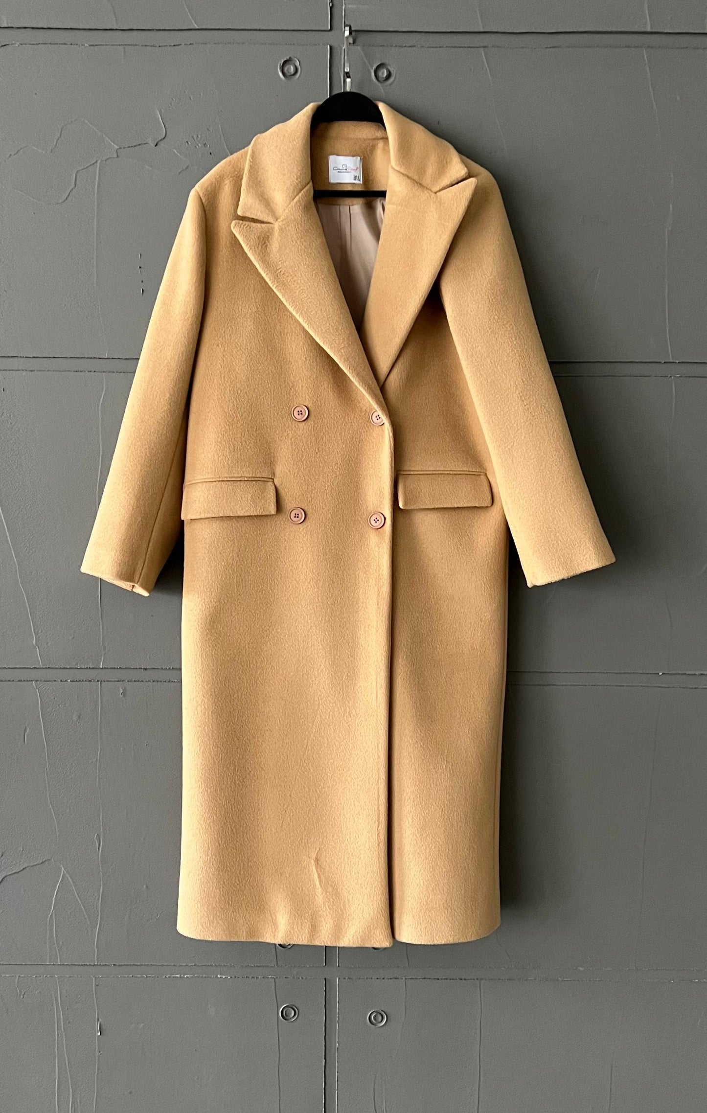 كوت طويل  باللون البيج