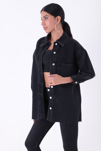 قميص جينز باللون الأسود