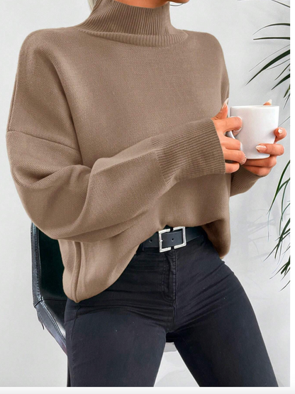 بلوزة صوف ناعم باللون البيج