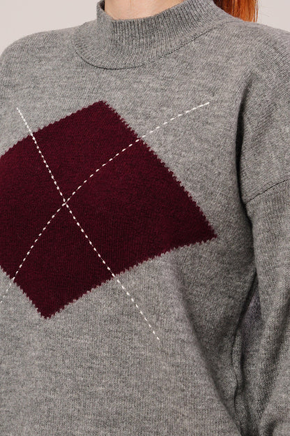 بلوزة صوف قصيرة باللون الرصاصي